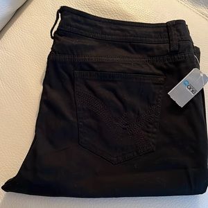 Warehouse One Ladies Black Boot Cut Jeans, size 16 inseam 31 great stretch